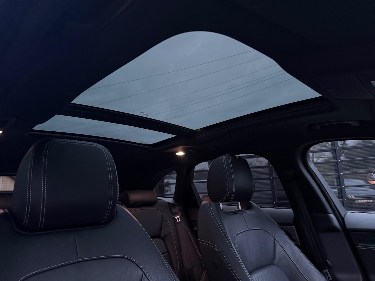 Used Jaguar F-Pace 2017 for sale - 77762533: Photo 24