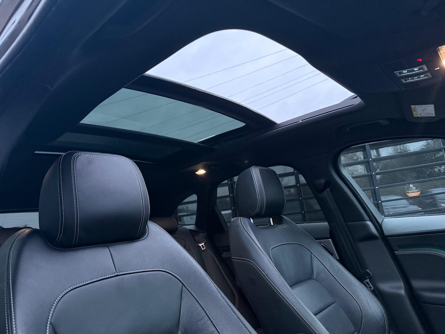 Used Jaguar F-Pace 2017 for sale - 77762533: Photo 25