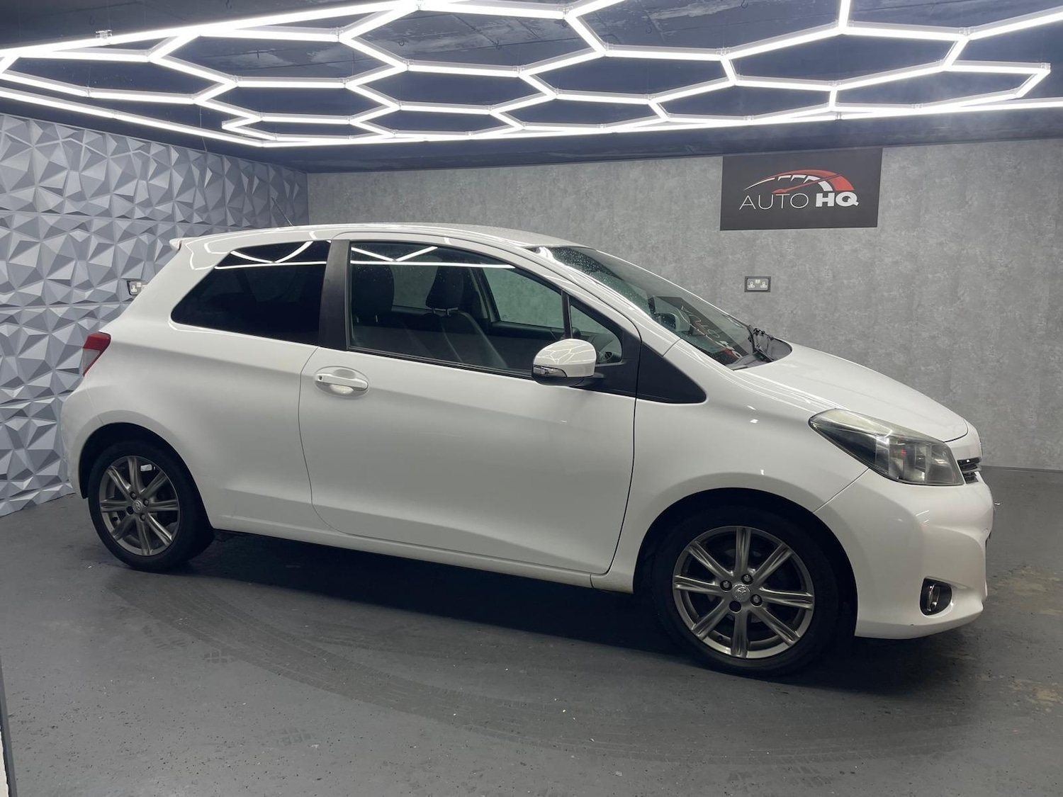 Used Toyota Yaris 2013 for sale - 78029242: Photo 11