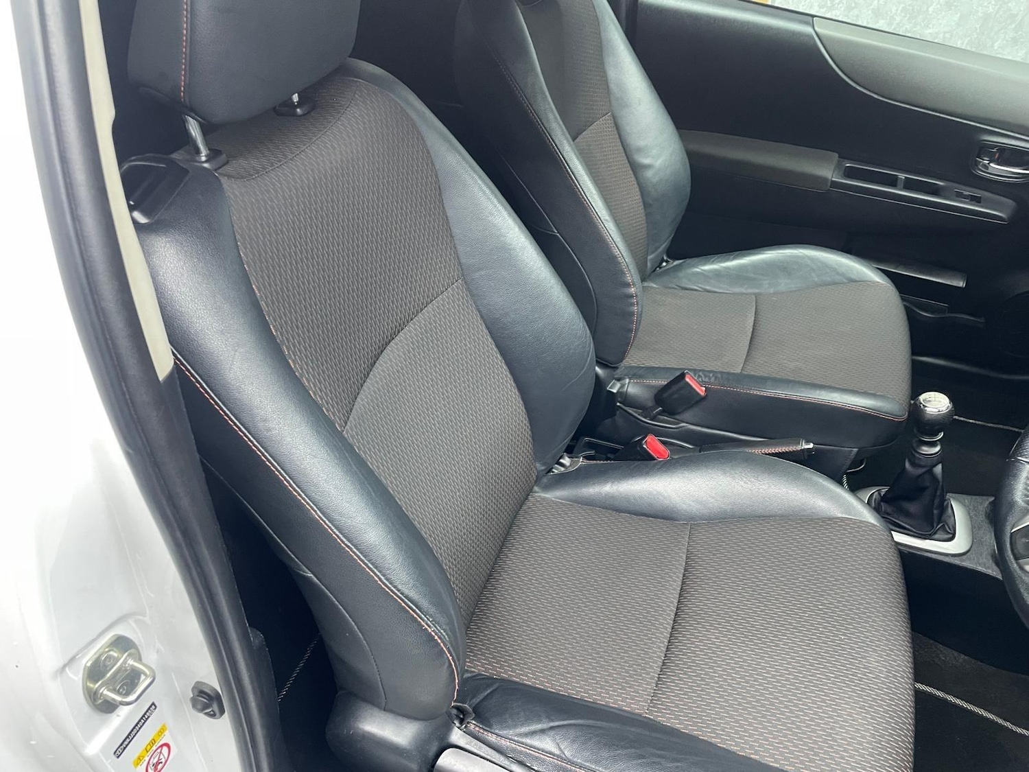 Used Toyota Yaris 2013 for sale - 78029242: Photo 19