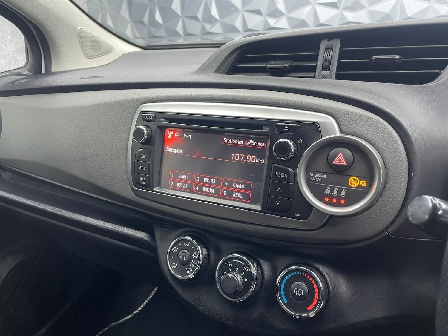 Used Toyota Yaris 2013 for sale - 78029242: Photo 23