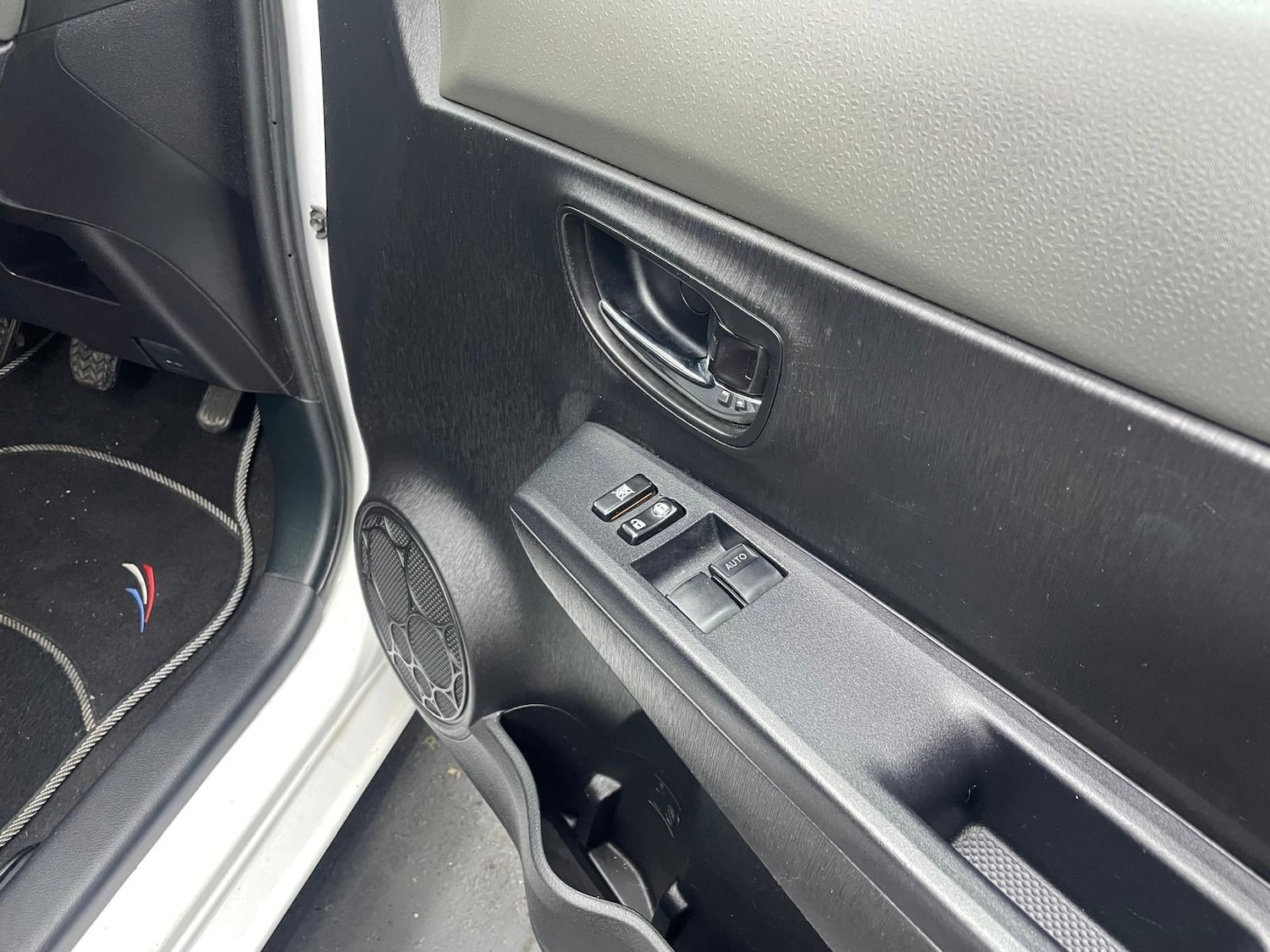 Used Toyota Yaris 2013 for sale - 78029242: Photo 24