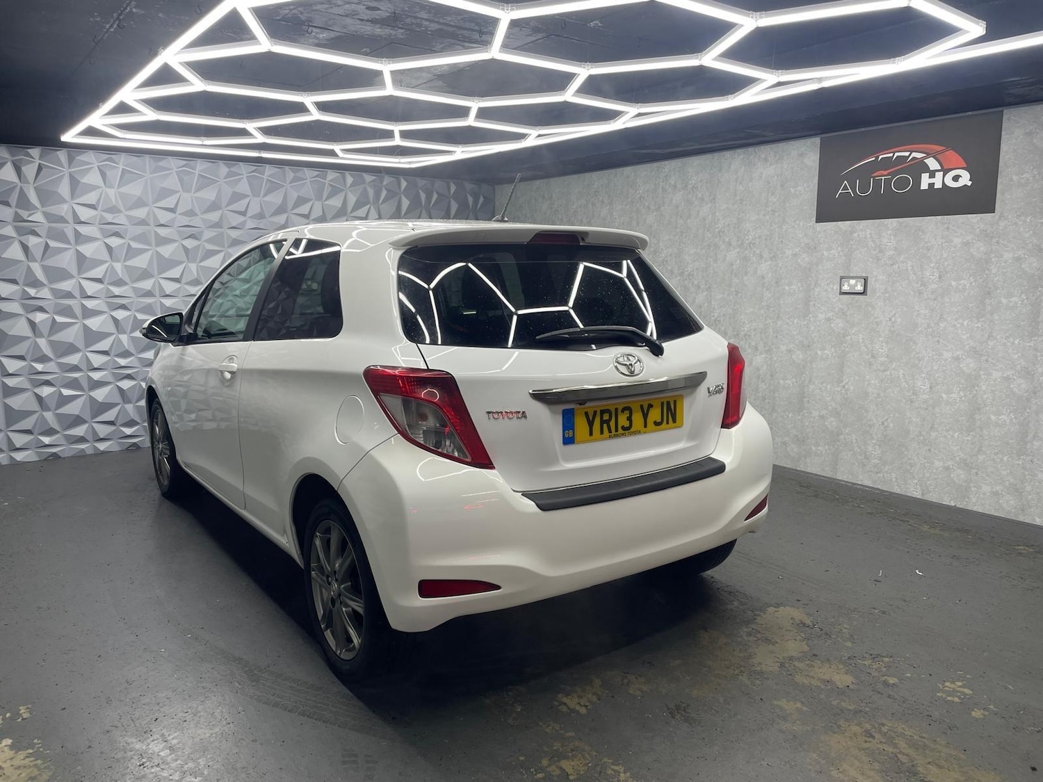 Used Toyota Yaris 2013 for sale - 78029242: Photo 6