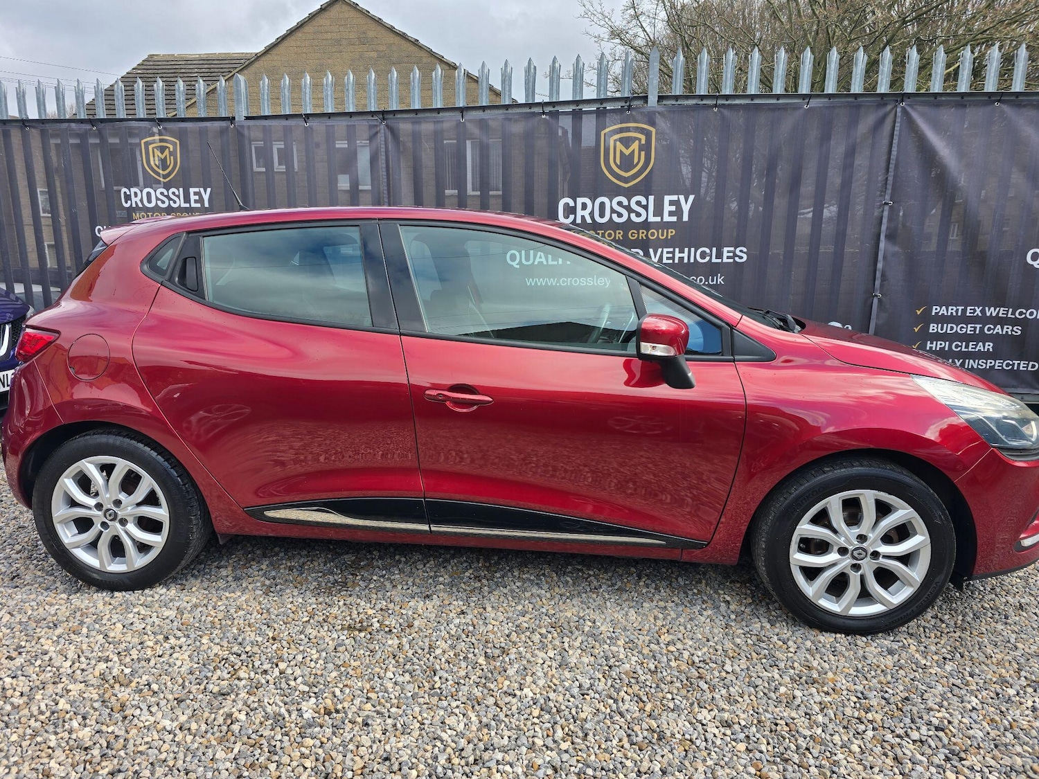 Used Renault Clio 2017 for sale - 77764021: Photo 2