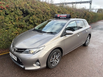 Toyota Auris feature image