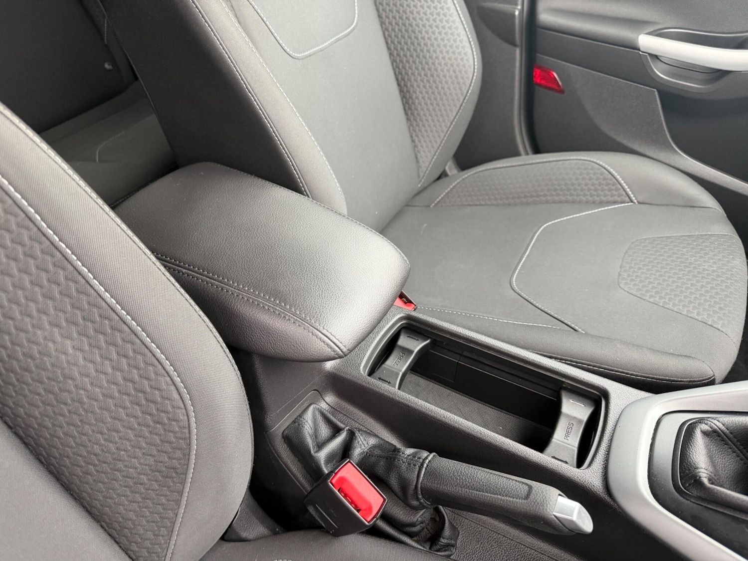 Used Ford Focus 2017 for sale - 78009316: Photo 19