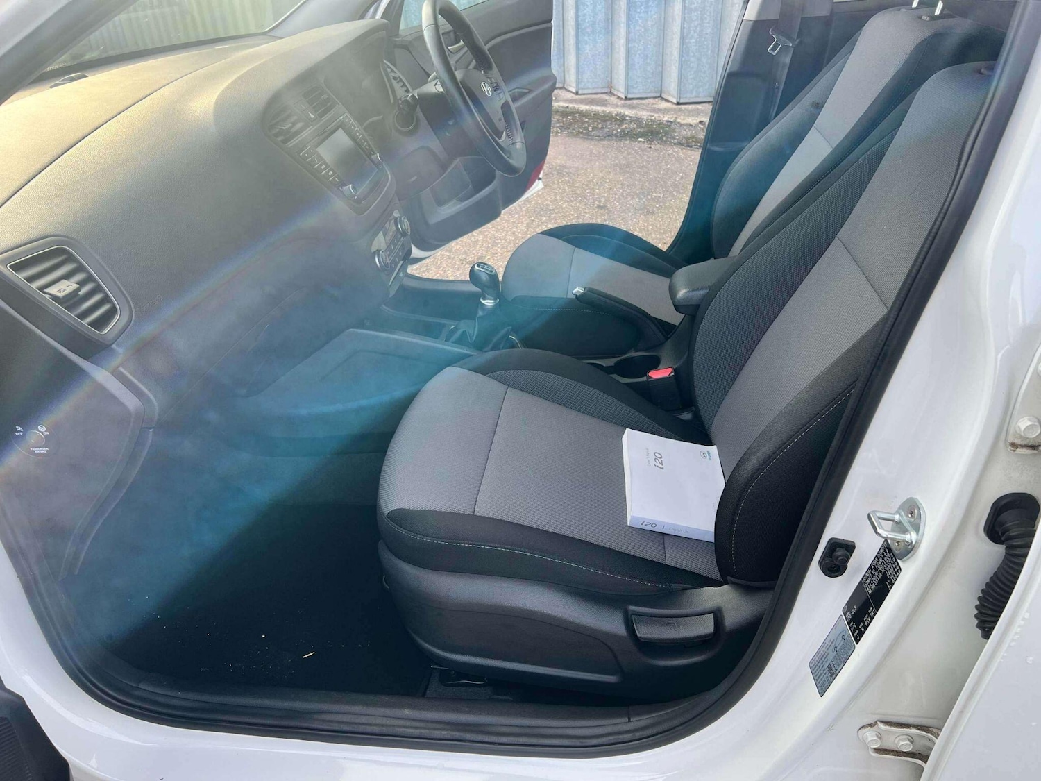 Used Hyundai i20 2017 for sale - 76701278: Photo 12