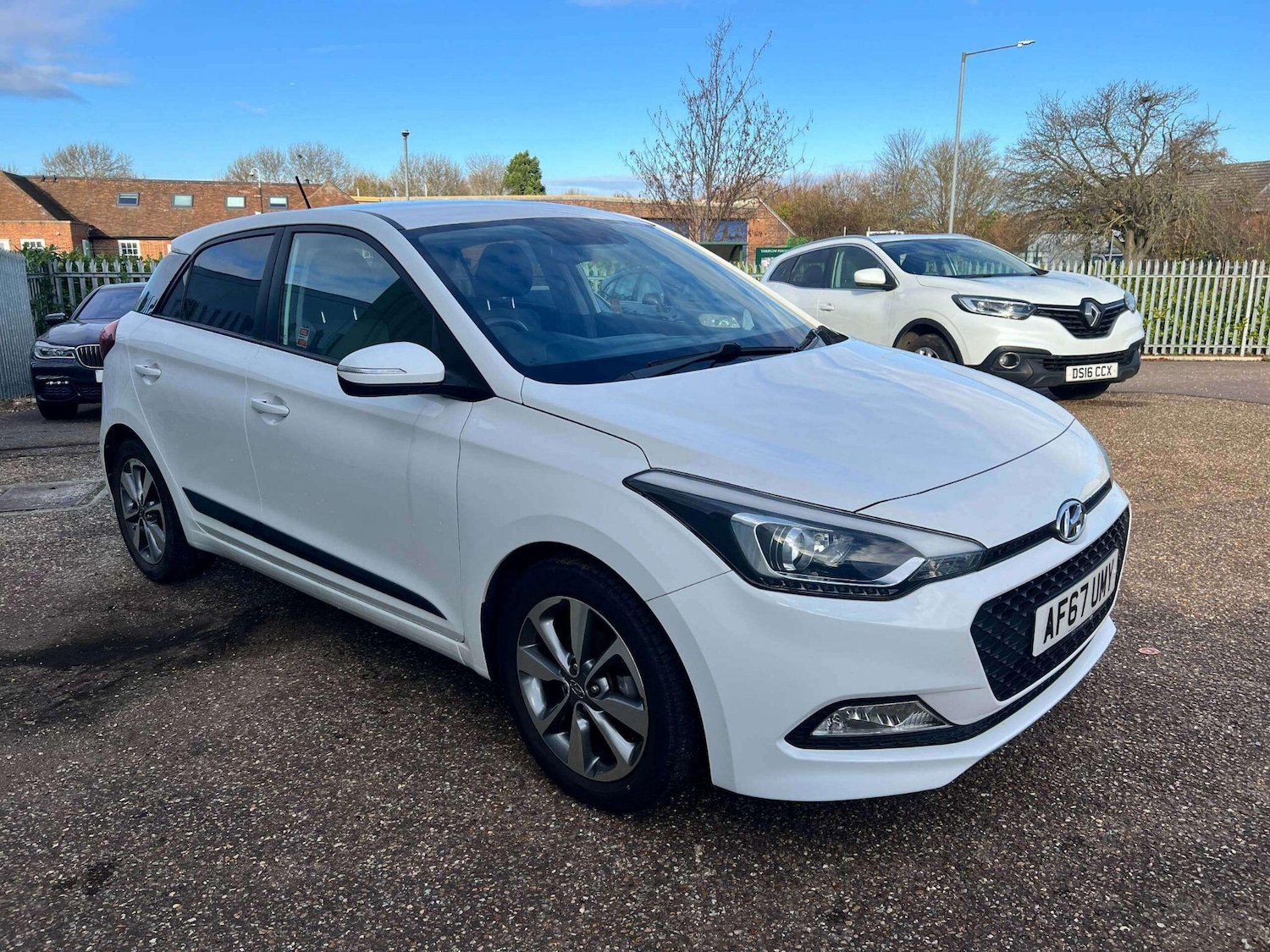 Used Hyundai i20 2017 for sale - 76701278: Photo 3
