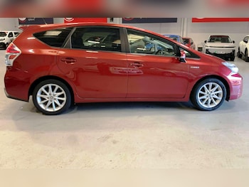 Used Toyota Prius+ 2019 for sale - 78170702: Photo