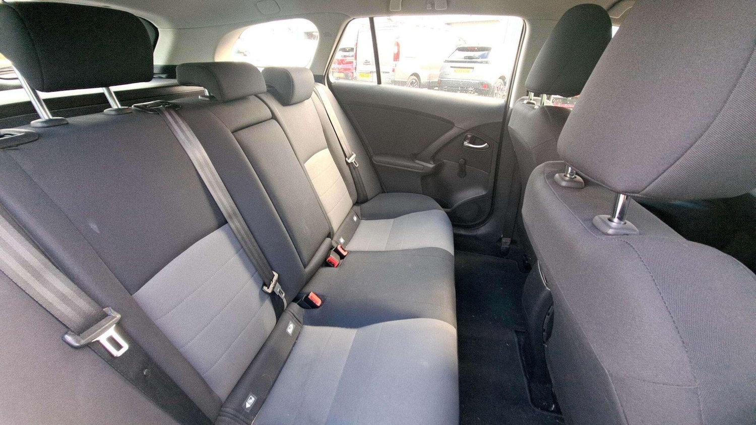 Used Toyota Avensis 2016 for sale - 76499978: Photo 11