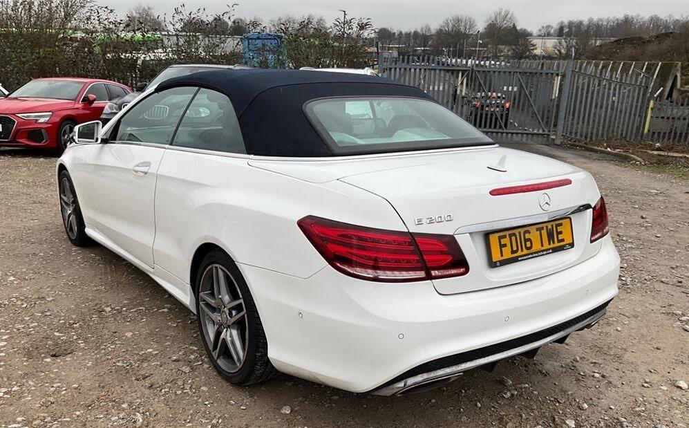 Used Mercedes-Benz E Class for sale - 77808804: Photo 3