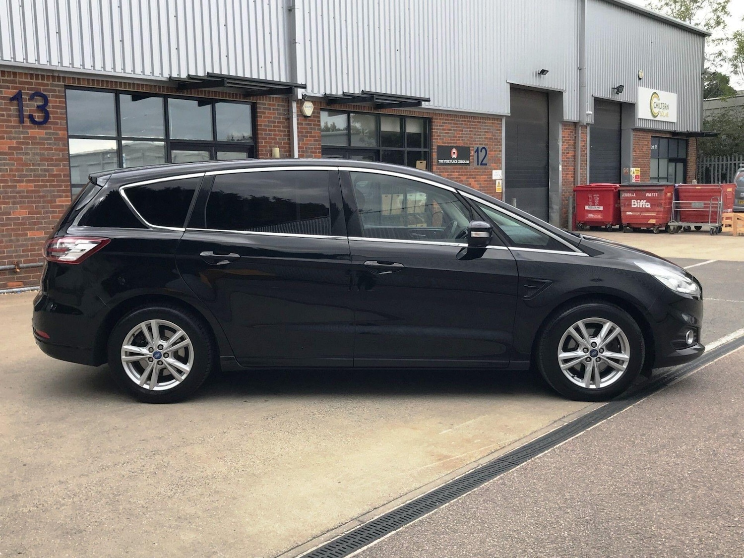 Used Ford S-Max 2015 for sale - 76608041: Photo 3