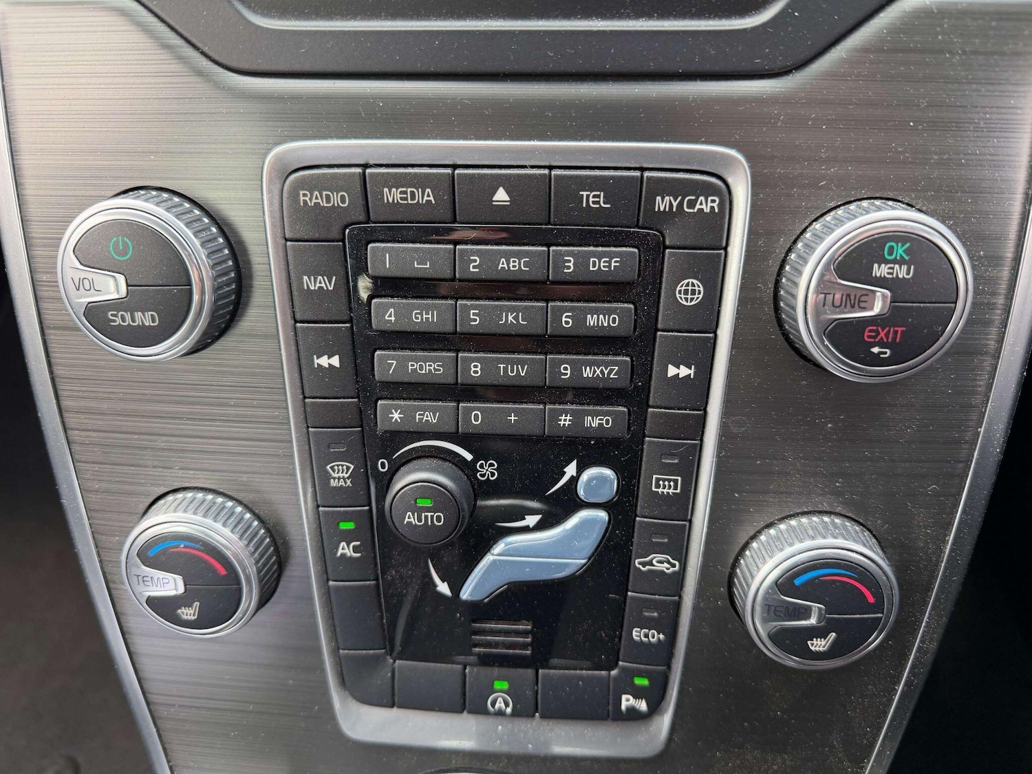 Used Volvo V70 2016 for sale - 77550735: Photo 10