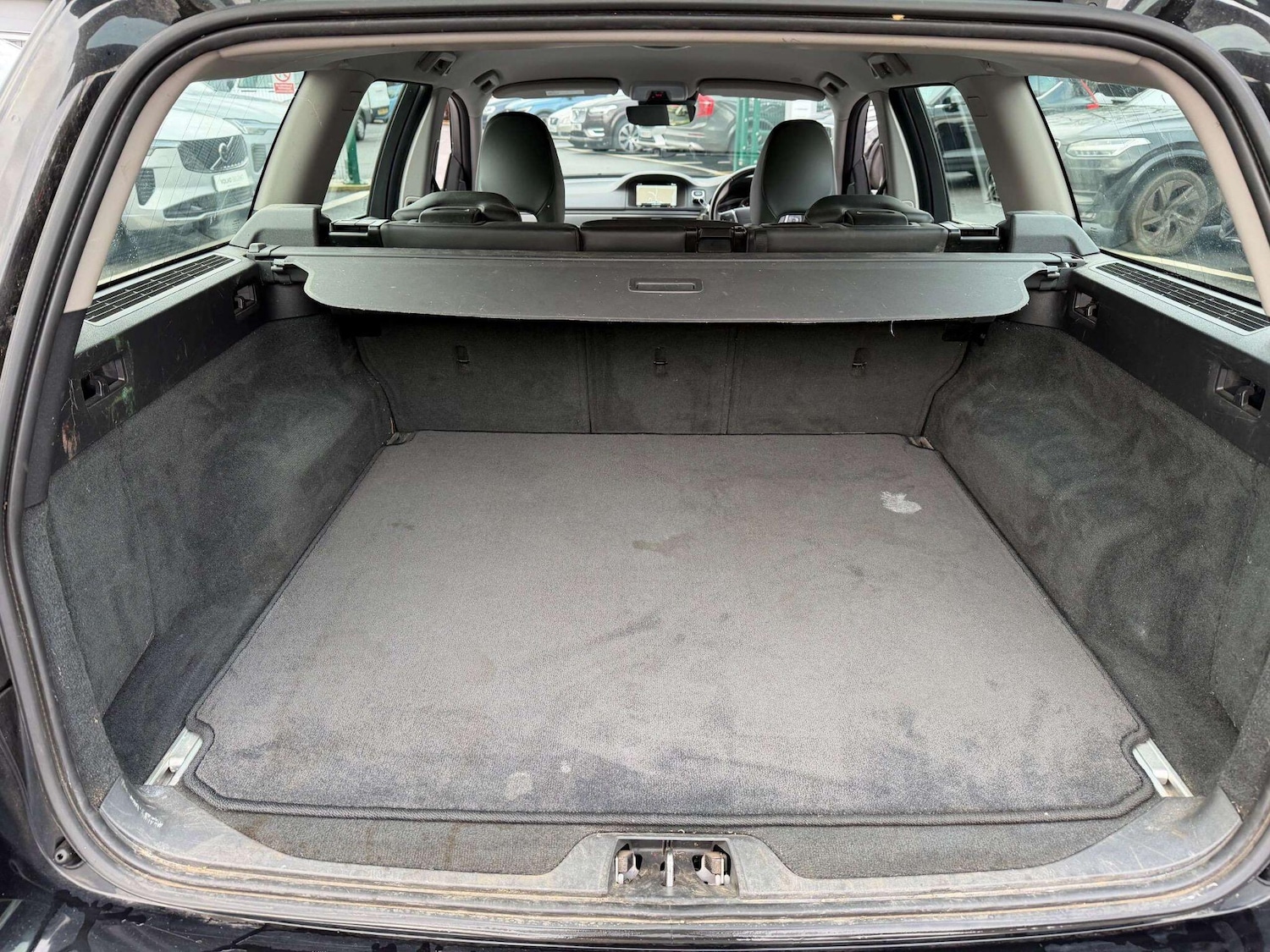 Used Volvo V70 2016 for sale - 77550735: Photo 8