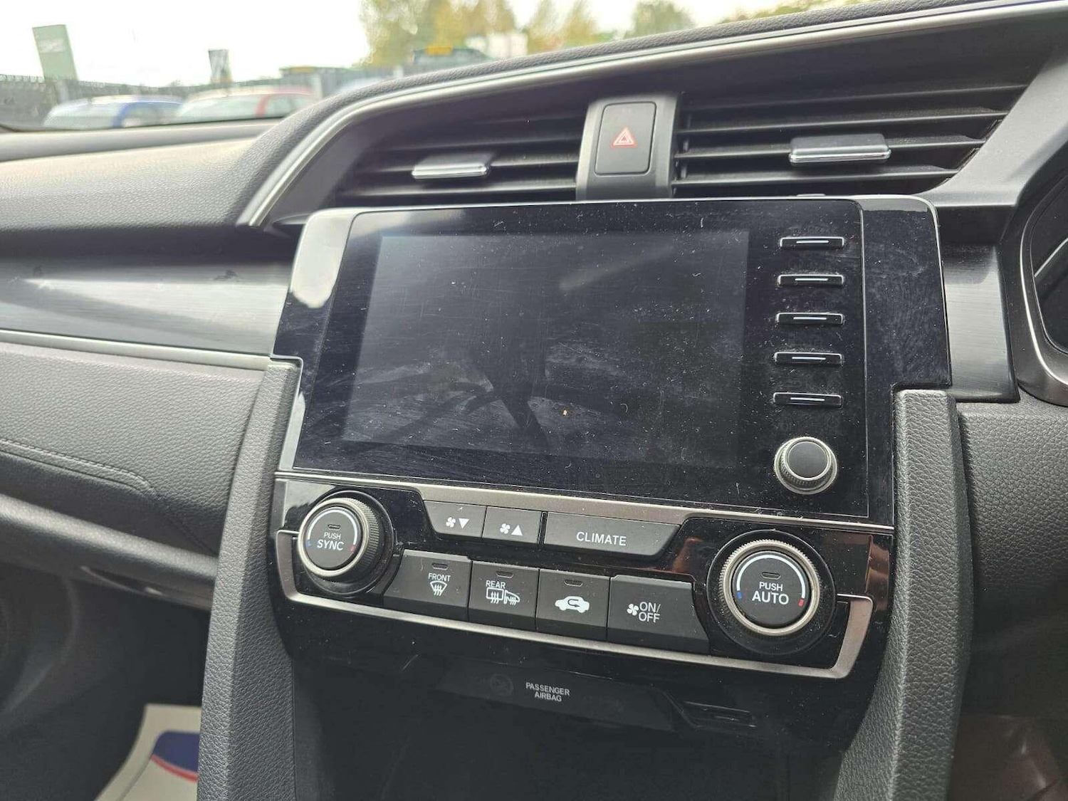 Used Honda Civic 2020 for sale - 76377741: Photo 10