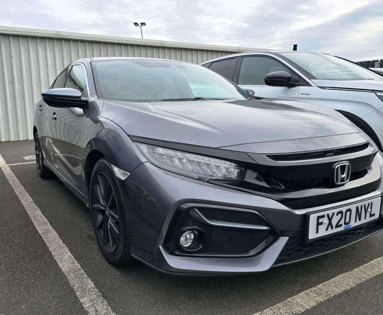 Used Honda Civic 2020 for sale - 76377741: Photo 2