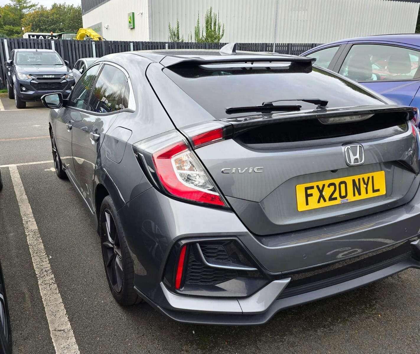 Used Honda Civic 2020 for sale - 76377741: Photo 6