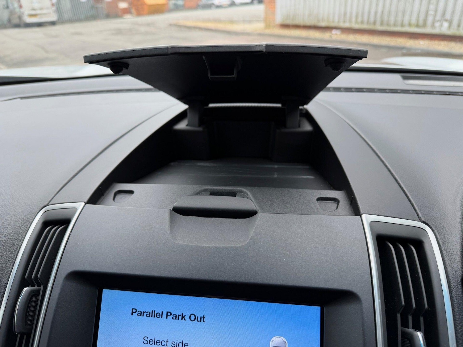 Used Ford Edge 2017 for sale - 77496584: Photo 39