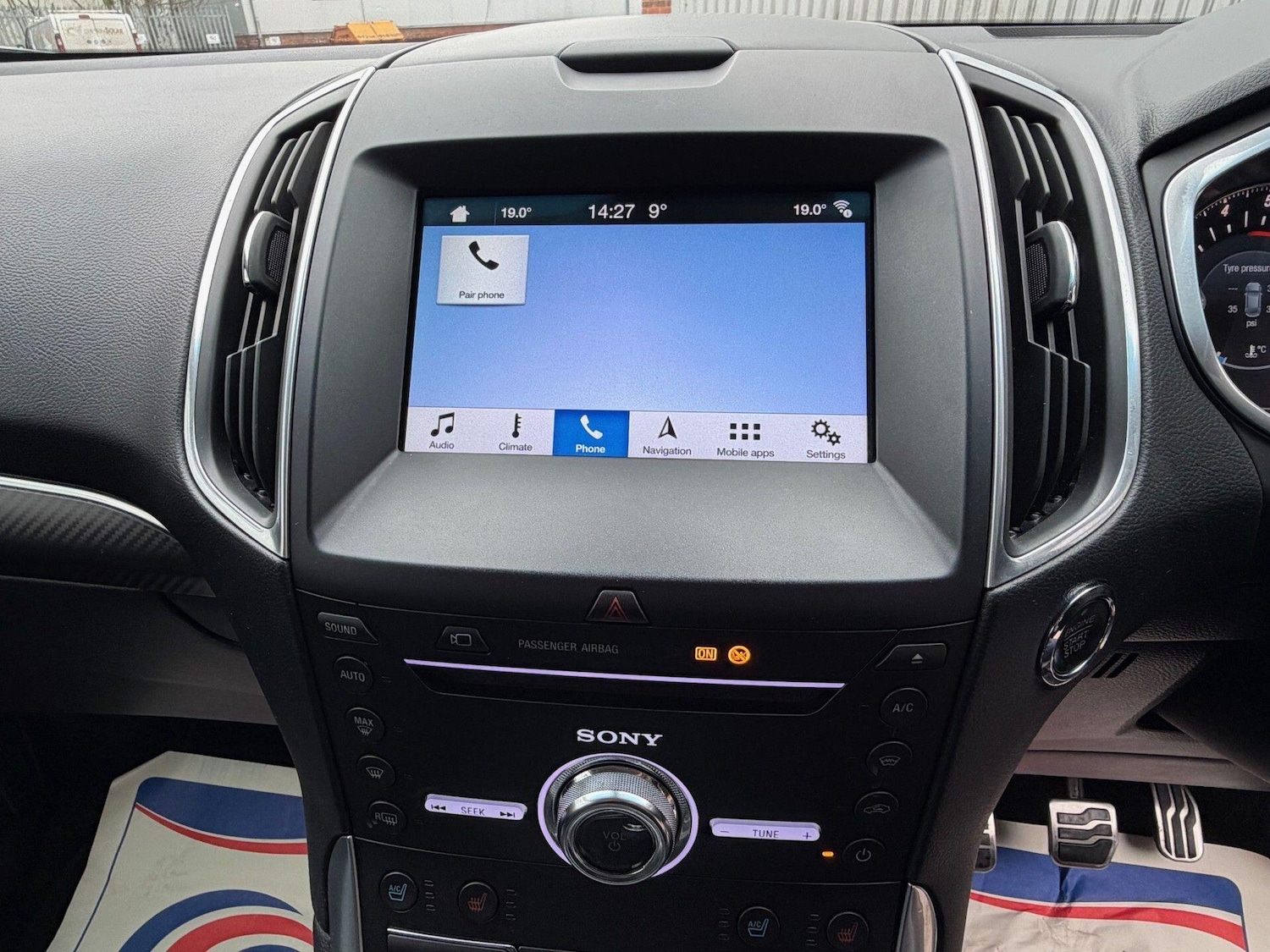 Used Ford Edge 2017 for sale - 77496584: Photo 42