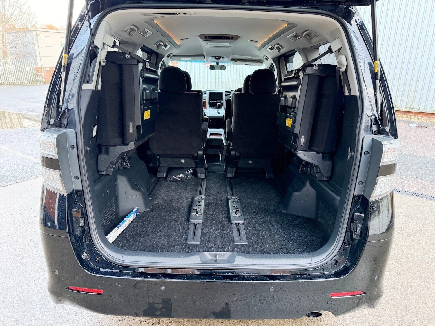 Used Toyota Vellfire 2022 for sale - 77237631: Photo 10