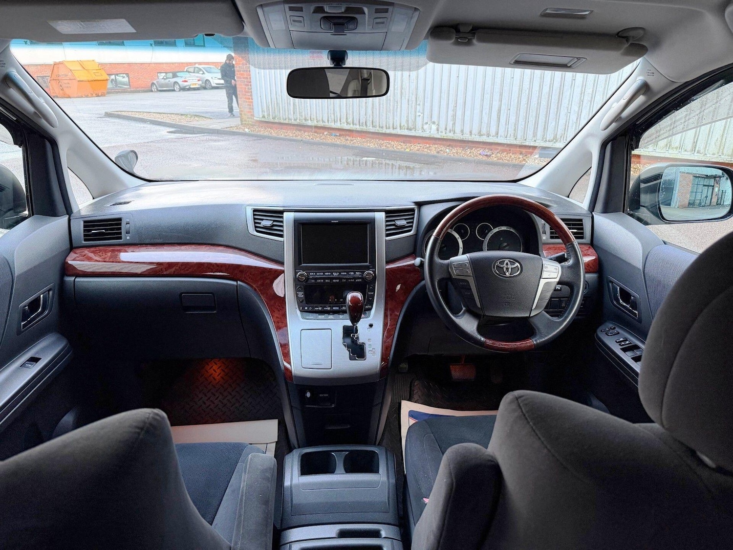 Used Toyota Vellfire 2022 for sale - 77237631: Photo 13