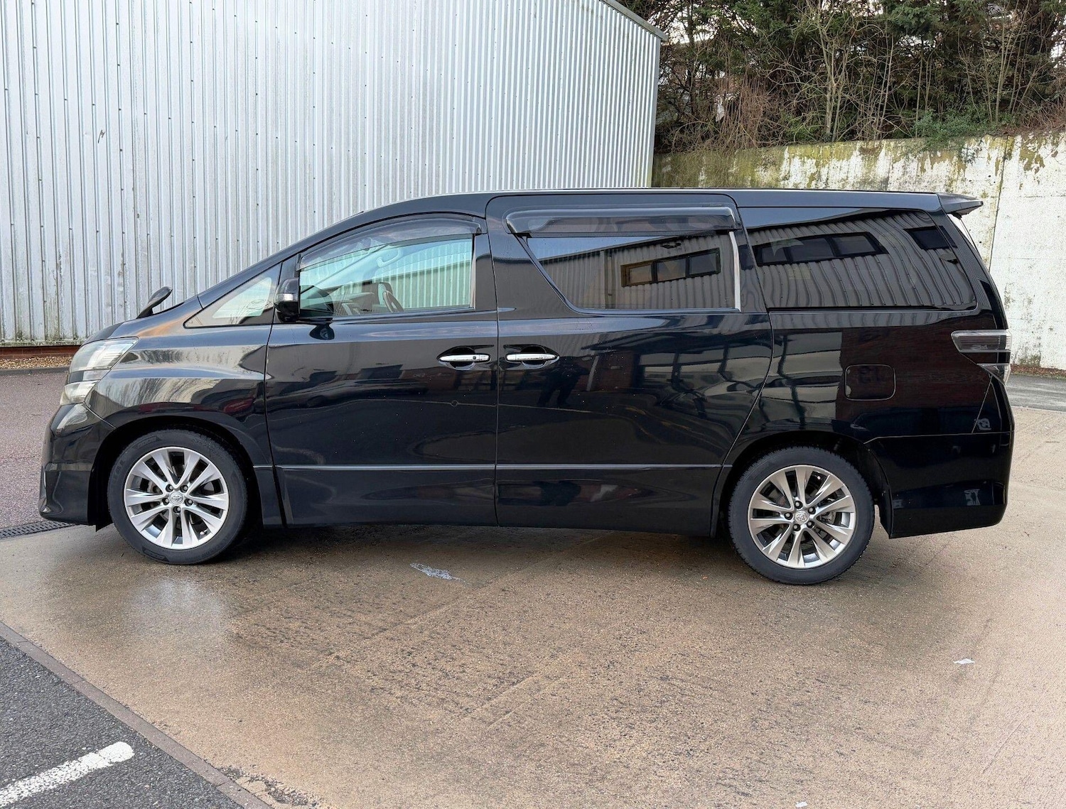 Used Toyota Vellfire 2022 for sale - 77237631: Photo 8