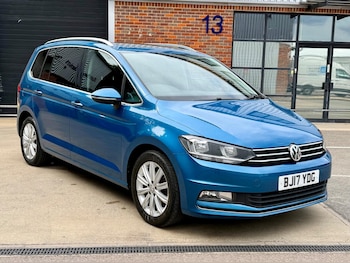 Used Volkswagen Touran 2017 for sale - 79553293: Photo