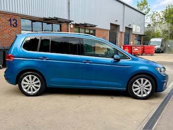 Used Volkswagen Touran 2017 for sale - 79553293: Photo