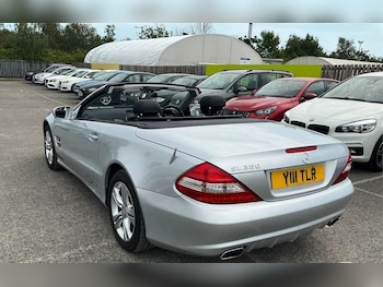 Used Mercedes-Benz SL 2011 for sale - 79025905: Photo