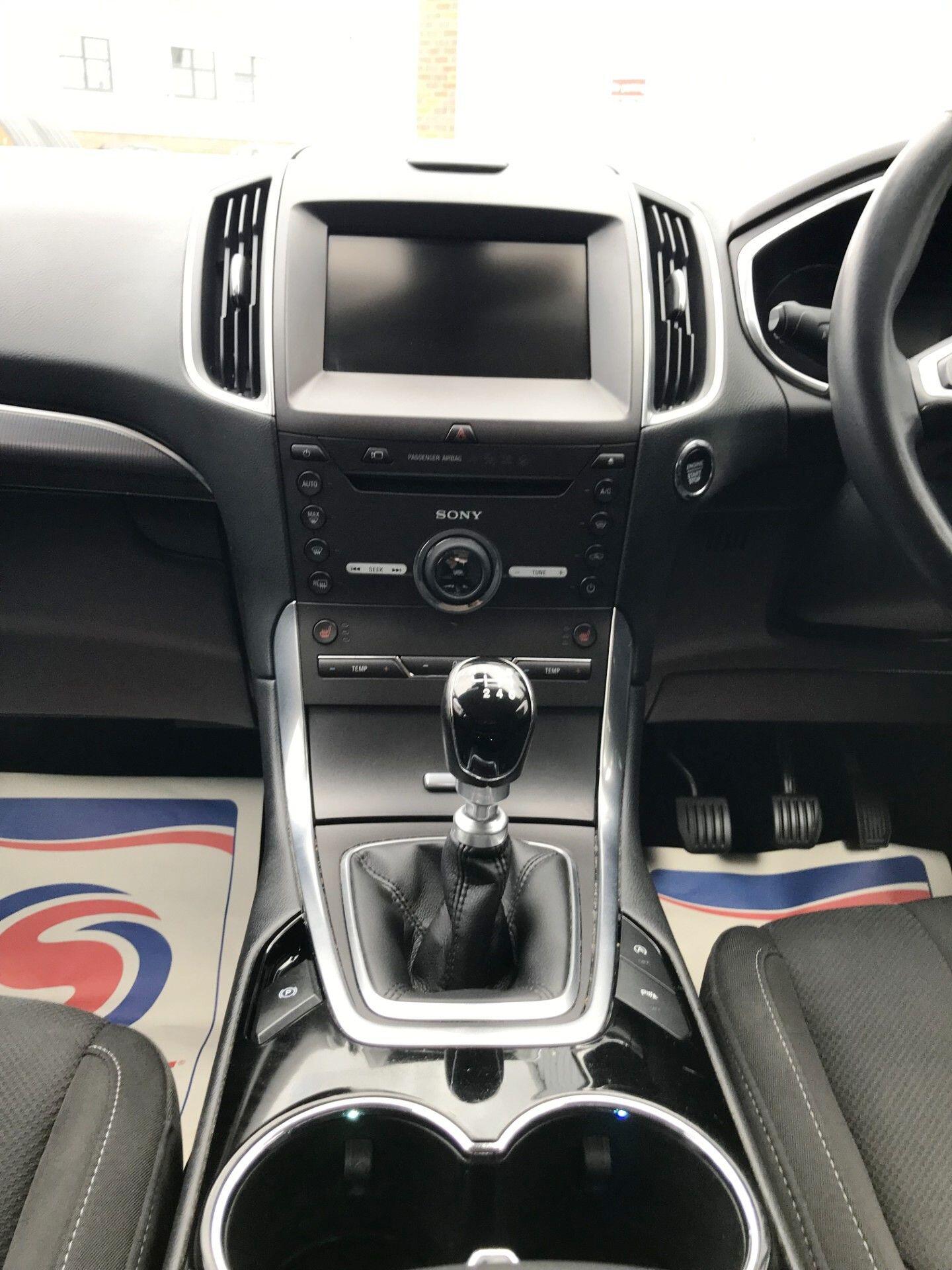 Used Ford S-Max 2015 for sale - 76781927: Photo 16