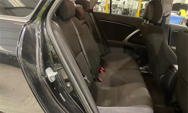 Used Toyota Avensis 2014 for sale - 76136323: Photo 3