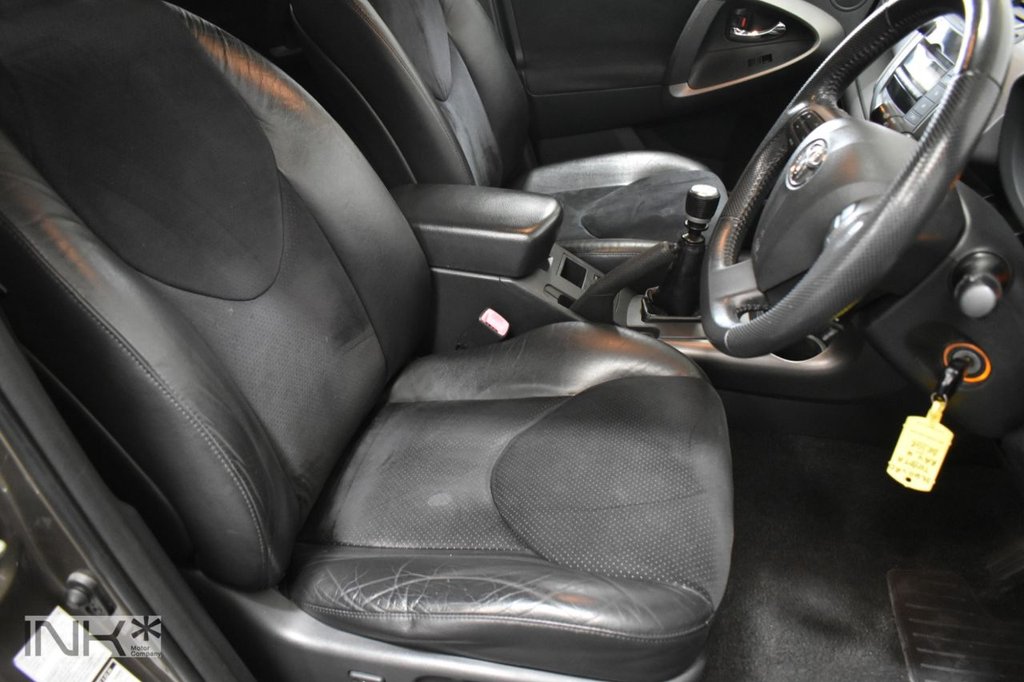 Used Toyota RAV4 2010 for sale - 78124674: Photo 12