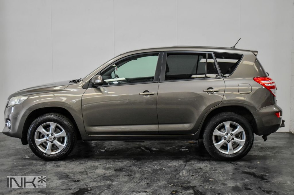 Used Toyota RAV4 2010 for sale - 78124674: Photo 2