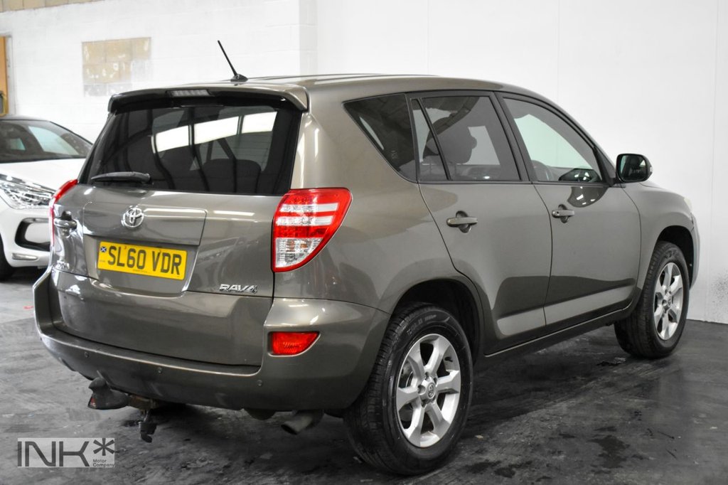 Used Toyota RAV4 2010 for sale - 78124674: Photo 6