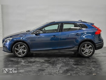 Used Volvo V40 Cross Country 2015 for sale - 75565059: Photo
