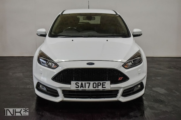 Used Ford Focus 2017 for sale - 76236111: Photo 4