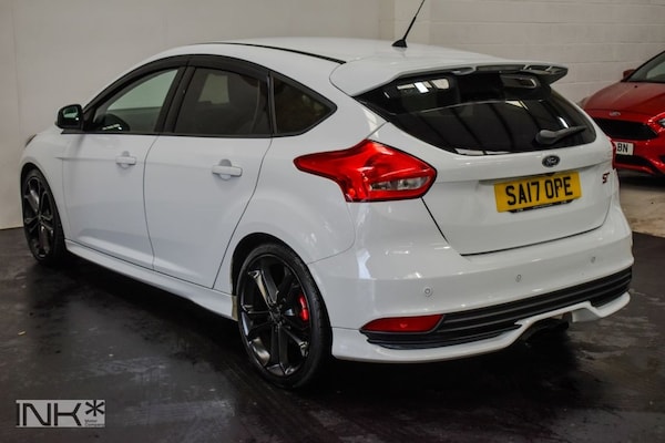 Used Ford Focus 2017 for sale - 76236111: Photo 8