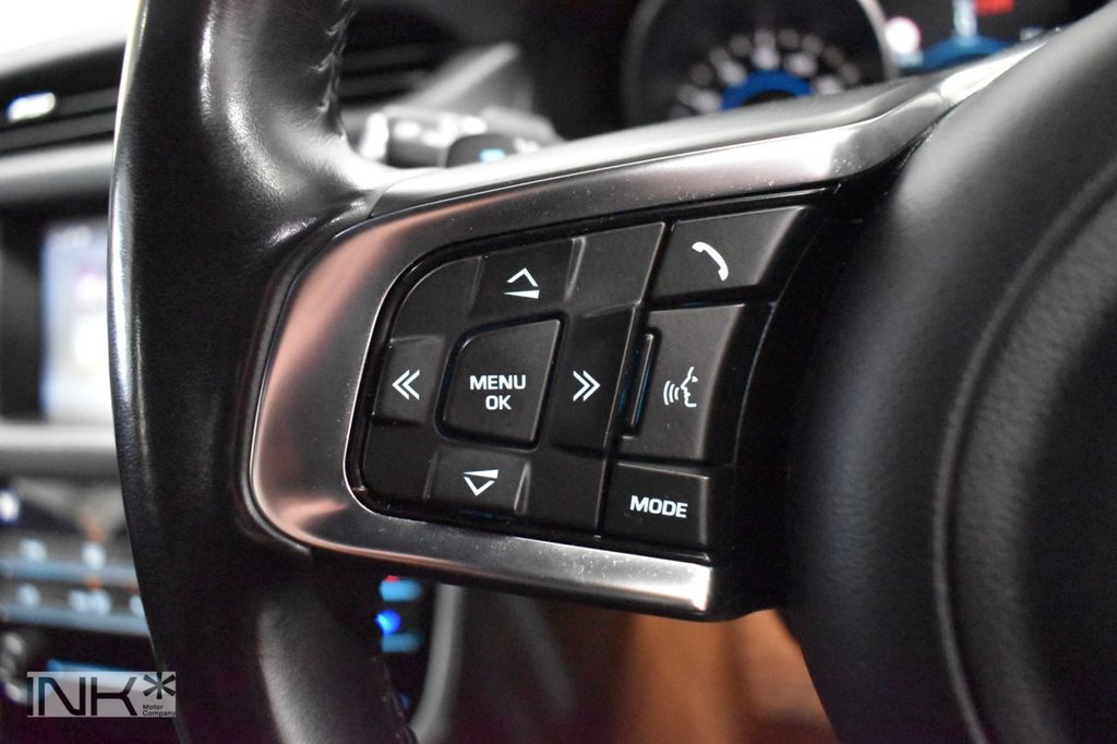 Used Jaguar XF 2017 for sale - 76665757: Photo 17