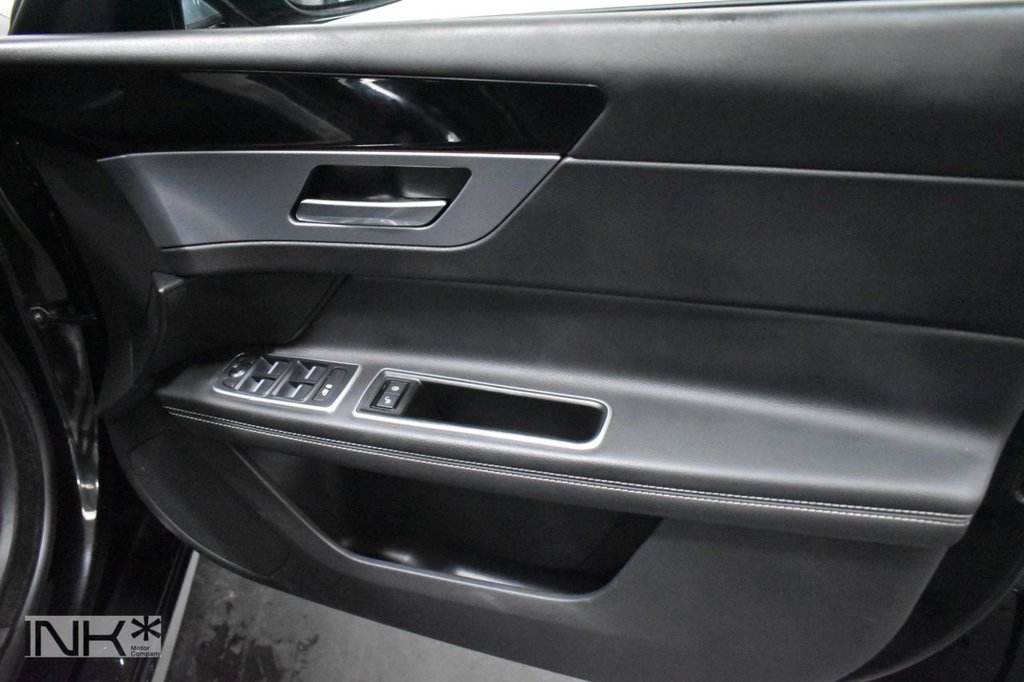 Used Jaguar XF 2017 for sale - 76665757: Photo 37