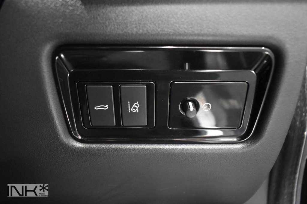 Used Jaguar XF 2017 for sale - 76665757: Photo 39