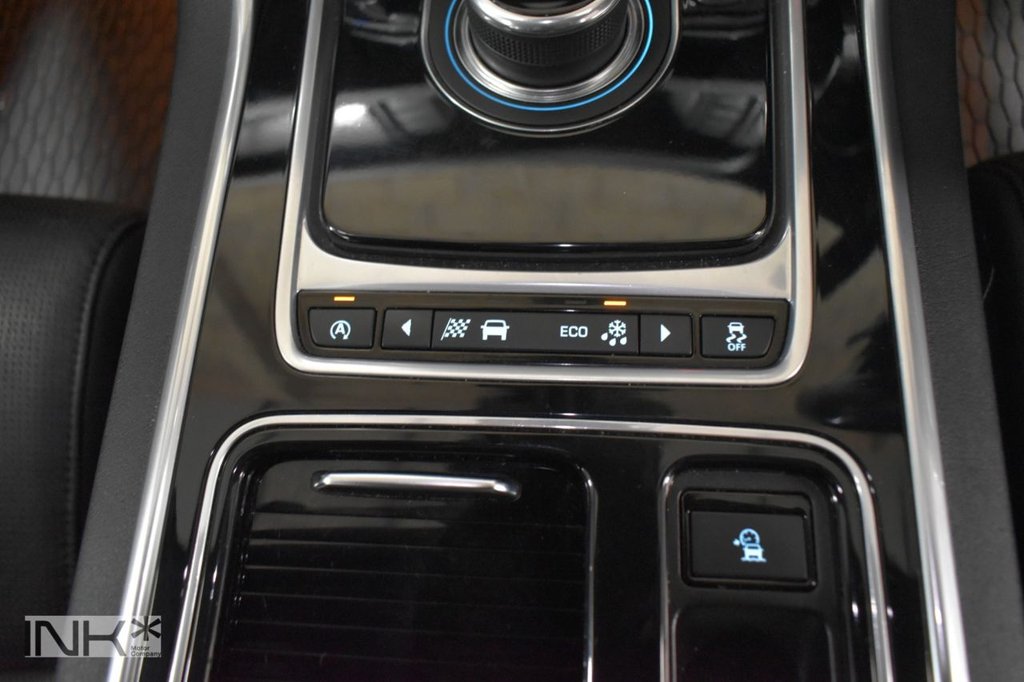 Used Jaguar XF 2017 for sale - 76665757: Photo 43