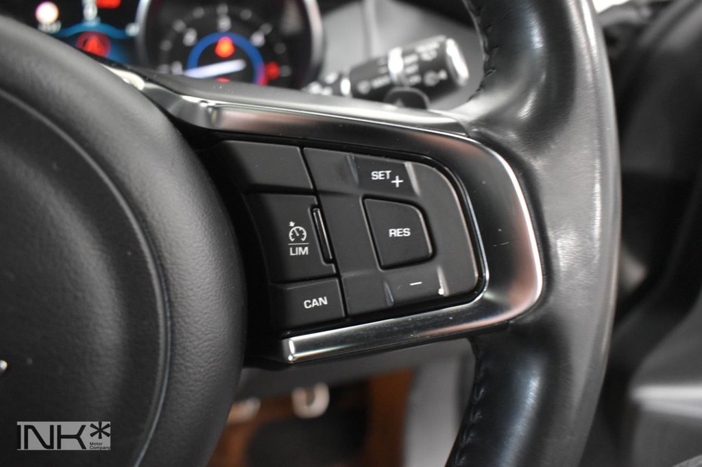 Used Jaguar F-Pace 2016 for sale - 78212719: Photo 18