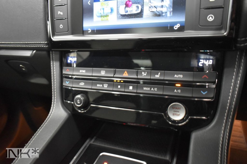 Used Jaguar F-Pace 2016 for sale - 78212719: Photo 24