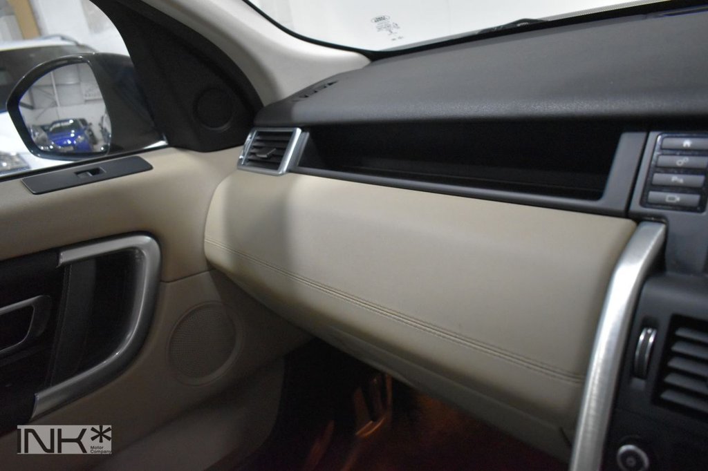 Used Land Rover Discovery Sport 2015 for sale - 77341444: Photo 50