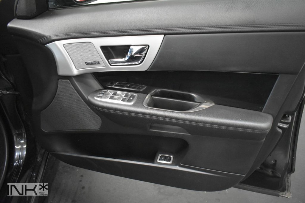 Used Jaguar XF 2015 for sale - 76245151: Photo 30