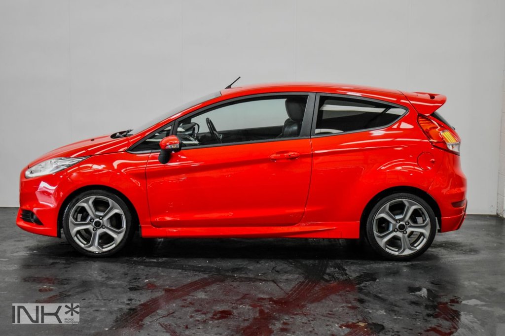 Used Ford Fiesta 2017 for sale - 76279476: Photo 2