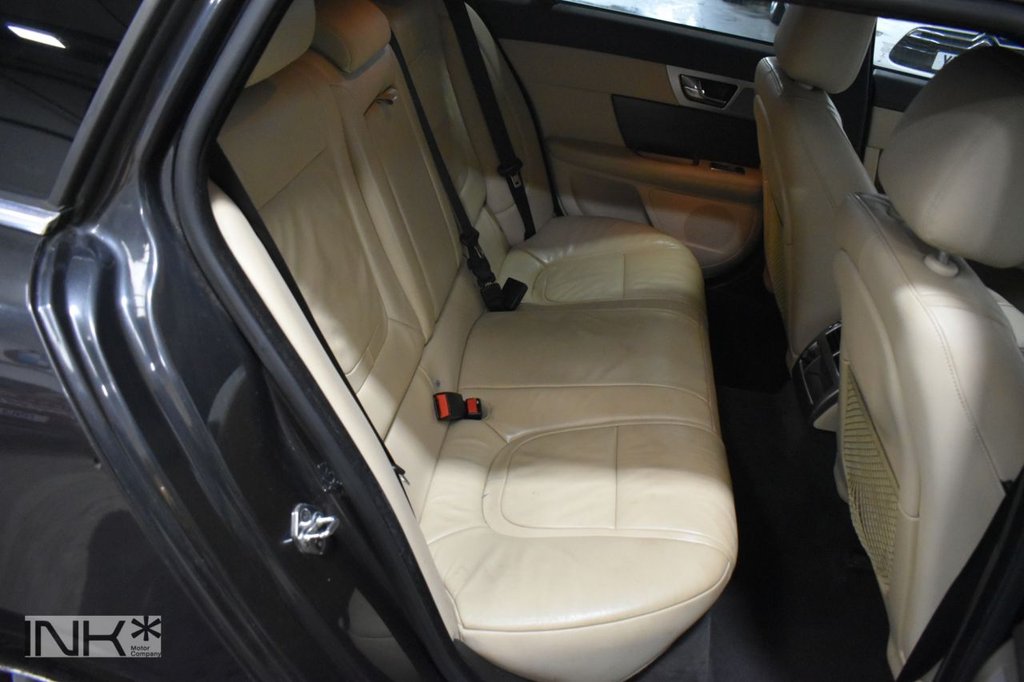 Used Jaguar XF 2014 for sale - 77792091: Photo 15