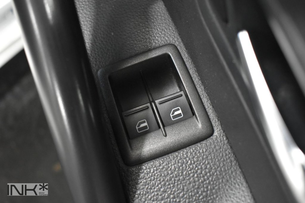 Used Volkswagen Scirocco 2013 for sale - 77301798: Photo 32