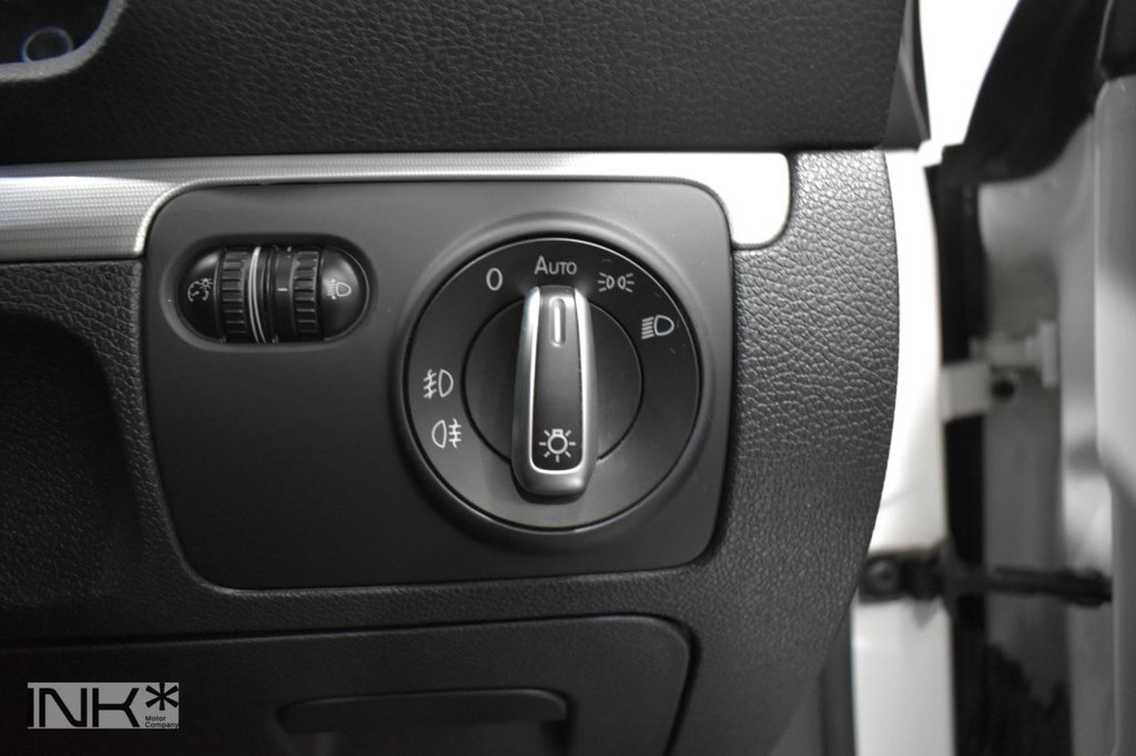 Used Volkswagen Scirocco 2013 for sale - 77301798: Photo 38