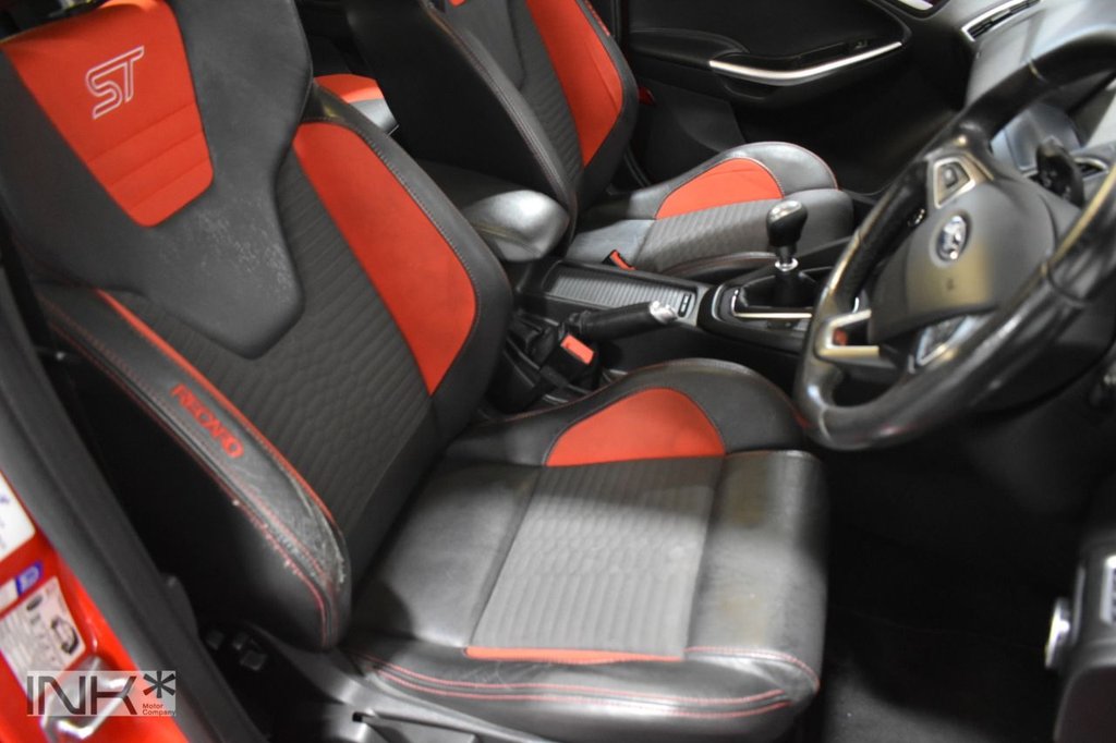 Used Ford Focus 2017 for sale - 76470396: Photo 12